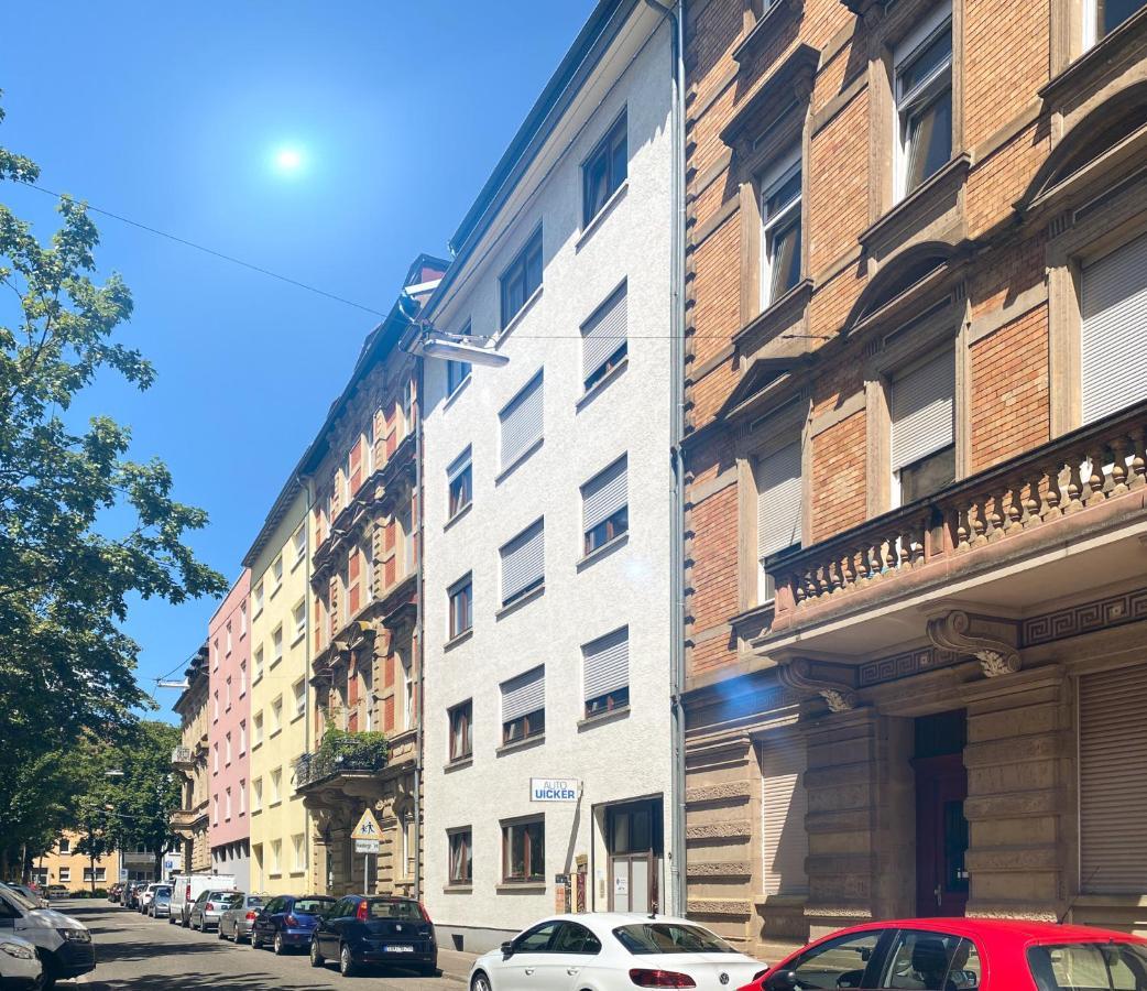 Traumhaftes Privatzimmer In Karlsruhe Ngoại thất bức ảnh