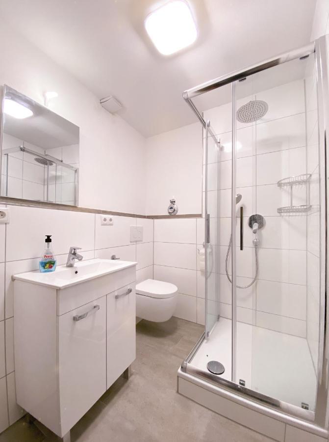Traumhaftes Privatzimmer In Karlsruhe Ngoại thất bức ảnh