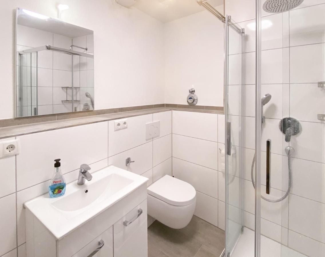 Traumhaftes Privatzimmer In Karlsruhe Ngoại thất bức ảnh