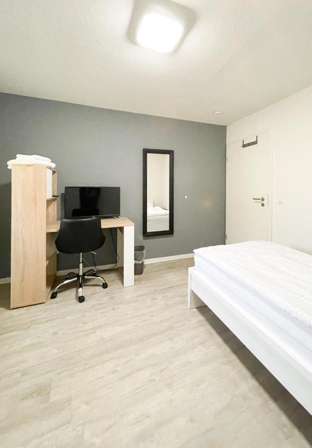 Traumhaftes Privatzimmer In Karlsruhe Ngoại thất bức ảnh