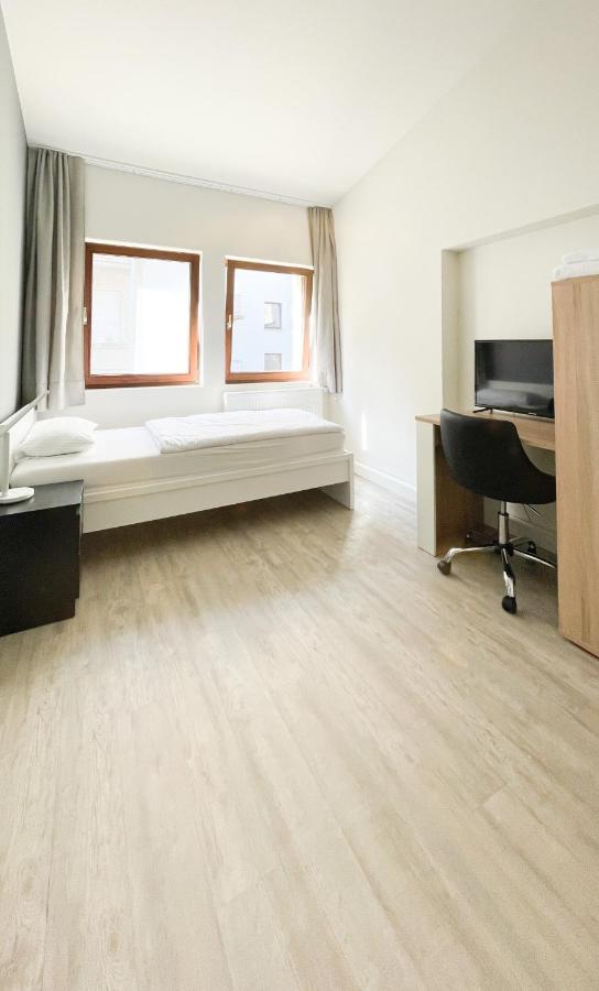 Traumhaftes Privatzimmer In Karlsruhe Ngoại thất bức ảnh